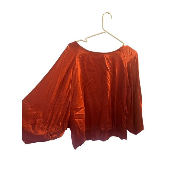 Nation LTD Mareen Satin Boxy Flowy Blouse in Red Size Medium - Picture 3 of 4